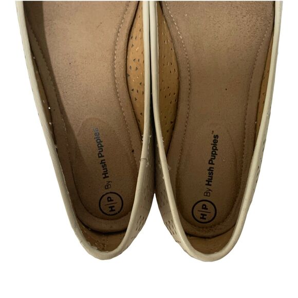 Hush Puppies Women's Shoes Leather Ballet Slip On Flats 9M Beige Perforated - Picture 9 of 10